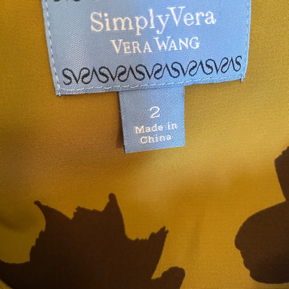 Simply Vera Wang forest green dress. NWT. Size 2. - Picture 7 of 9